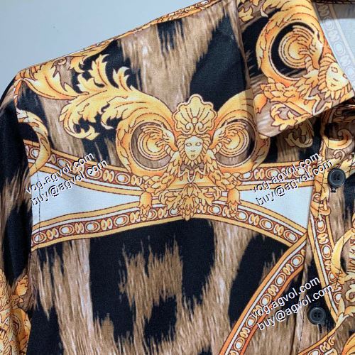 2021春夏 ヴェルサーチVERSACE めちゃくちゃお得  長袖シャツ VERSACEブランドスーパーコピー ヴェルサーチシャツコピー 明るいプリントがはっきりしています。ここで細部の仕上げを見せて、品質を明らかにします。