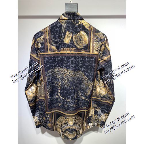 2021春夏 ヴェルサーチVERSACE 風合いが出る 長袖シャツ ヴェルサーチコピーブランド 洗練を十分に演出する