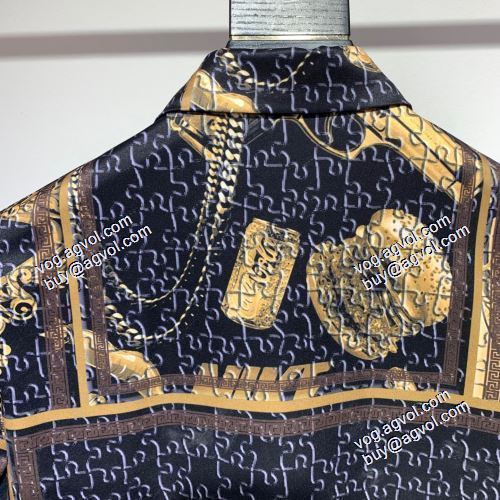 2021春夏 ヴェルサーチVERSACE 風合いが出る 長袖シャツ ヴェルサーチコピーブランド 洗練を十分に演出する