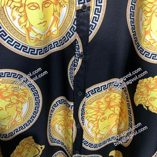 長く愛用できる 2021春夏 ヴェルサーチVERSACE 長袖シャツ ヴェルサーチ偽物ブランド 細工が細かい，品質保証