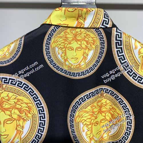 長く愛用できる 2021春夏 ヴェルサーチVERSACE 長袖シャツ ヴェルサーチ偽物ブランド 細工が細かい，品質保証