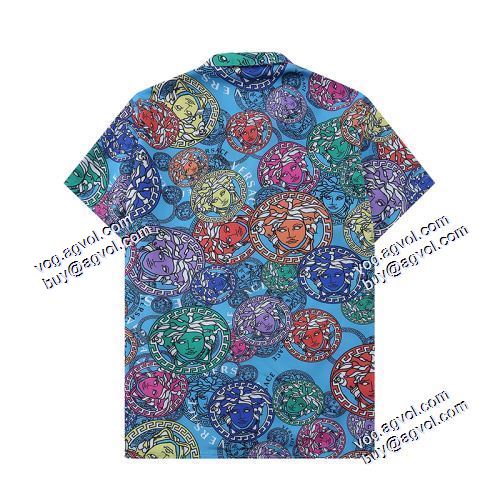 2021春夏 ヴェルサーチVERSACE 半袖シャツ ヴェルサーチブランドスーパーコピー 古典的な工芸は図案を作って、美しくてファッション的です
