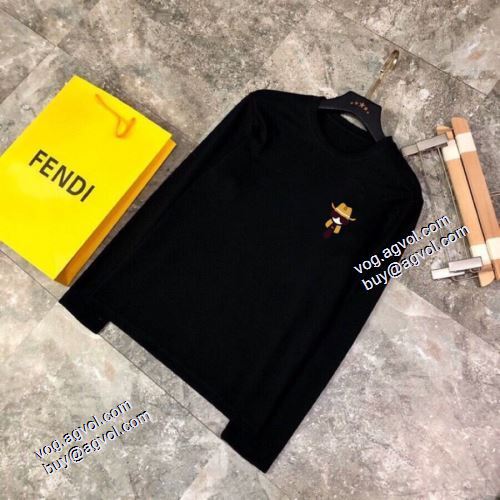シンプル 長袖Tシャツ フェンディコピー ブランド 2021秋冬 フェンディ FENDI 上品な輝きを放つ形 2色可選