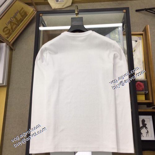 シンプル 長袖Tシャツ フェンディコピー ブランド 2021秋冬 フェンディ FENDI 上品な輝きを放つ形 2色可選