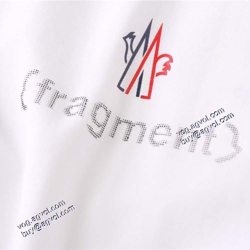 2021秋冬 モンクレール MONCLER 個性的 3色可選 モンクレールブランド コピー 長袖Tシャツ 暖かみのある肌触り