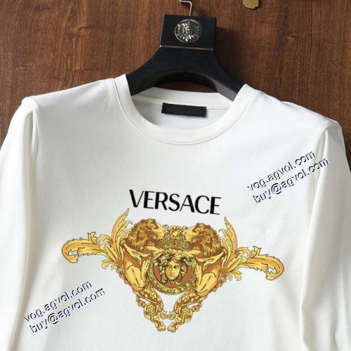 2021秋冬 ヴェルサーチVERSACE 海外セレブ愛用 ヴェルサーチブランド 偽物 通販 長袖Tシャツ 綿/コットン 2色可選