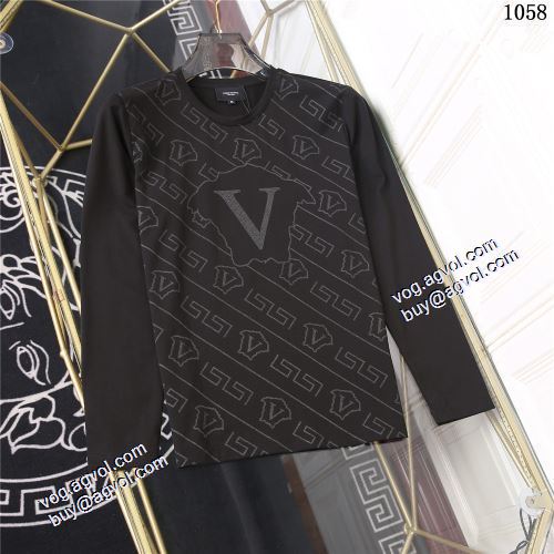 ヴェルサーチコピーブランド 長袖Tシャツ 2色可選 肌に馴染みやすい 2021秋冬 ヴェルサーチVERSACE 極上の着心地