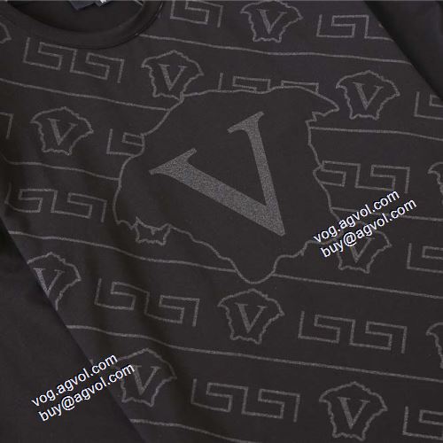ヴェルサーチコピーブランド 長袖Tシャツ 2色可選 肌に馴染みやすい 2021秋冬 ヴェルサーチVERSACE 極上の着心地