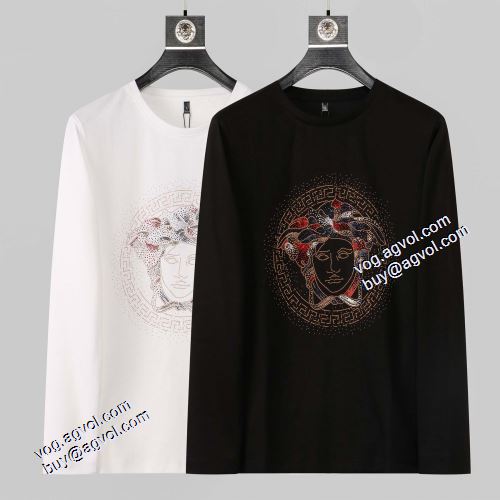 スタイリッシュな印象 長袖Tシャツ 2色可選 ヴェルサーチスーパーコピー 2021秋冬 ヴェルサーチVERSACE 上品な輝きを放つ形