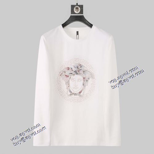 スタイリッシュな印象 長袖Tシャツ 2色可選 ヴェルサーチスーパーコピー 2021秋冬 ヴェルサーチVERSACE 上品な輝きを放つ形