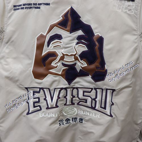 エヴィス スーパーコピー 綿入れ コート 2021秋冬 海外セレブ愛用 エヴィス EVISU 人目を惹くデザイン