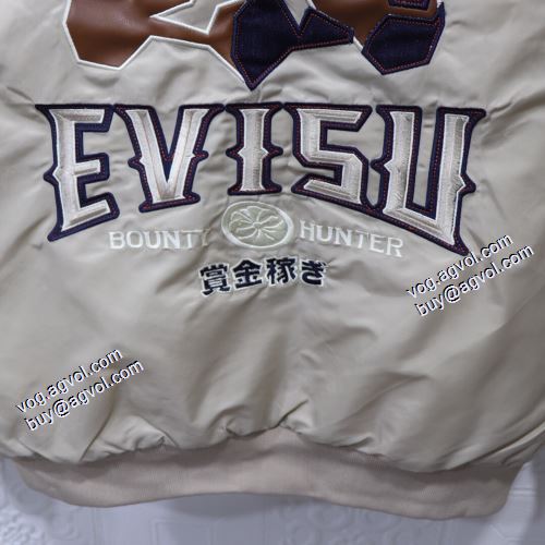 エヴィス スーパーコピー 綿入れ コート 2021秋冬 海外セレブ愛用 エヴィス EVISU 人目を惹くデザイン