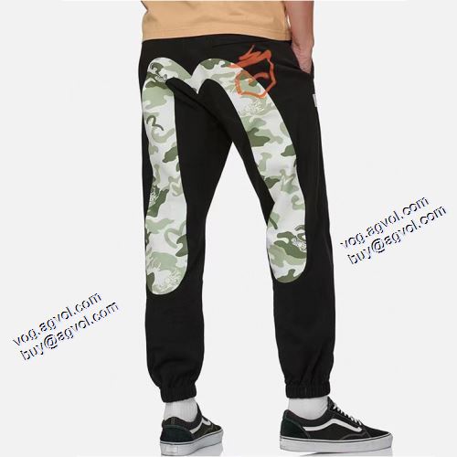 2021秋冬 ストレッチが効いた エヴィス EVISU 最安値に挑戦 チノパン エヴィス ブランド コピー 着回しOK