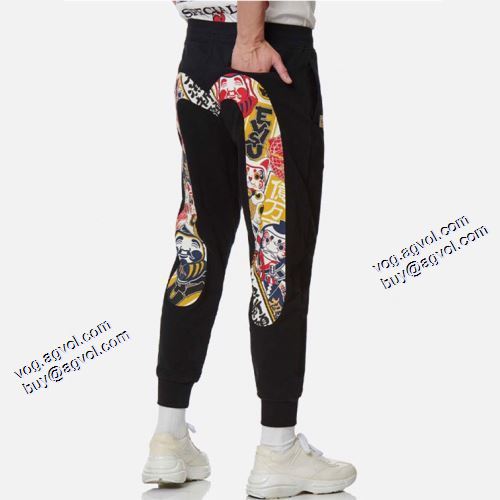 エヴィス EVISU 2021秋冬 チノパン 綺麗に決まるフォルム！特徴的な形 エヴィス スーパーコピー 代引