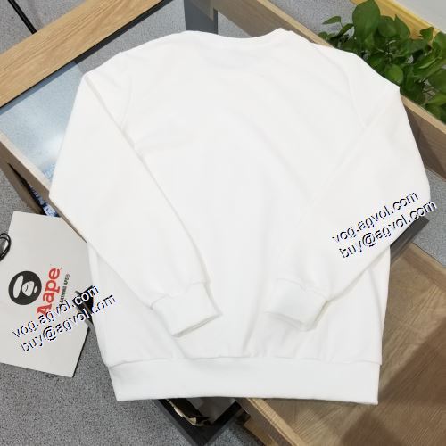 2021秋冬 プルオーバーパーカー おしゃれな装い 上品な輝きを放つ形 エヴィス EVISU 2色可選 エヴィス 偽物ブランド