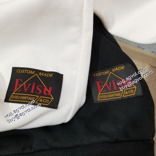 2021秋冬 プルオーバーパーカー おしゃれな装い 上品な輝きを放つ形 エヴィス EVISU 2色可選 エヴィス 偽物ブランド