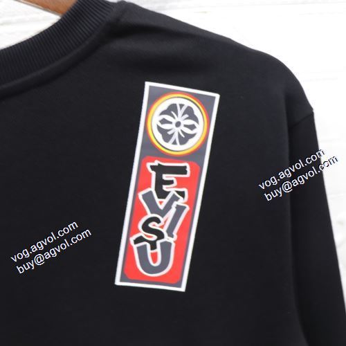 エヴィス EVISU エヴィス スーパーコピー 2021秋冬 希少価値大！ プルオーバーパーカー 存在感のある