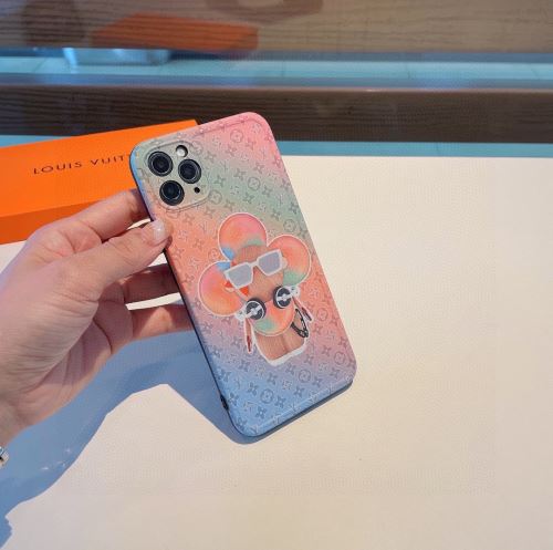 デザイン性の高い ルイ ヴィトン LOUIS VUITTON 2022新作 ケータイケース ルイ ヴィトンブランド コピー 可愛い シリコンケース
