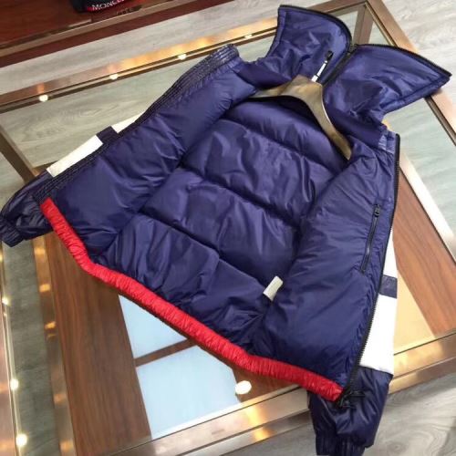 2021秋冬 モンクレール MONCLER ダウンジャケット モンクレールブランド コピー 快適な着心地をキープ 落ち着いた質感 高級感ある　 