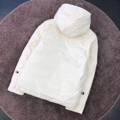 柔らかな質感 2色可選 2021秋冬 モンクレール MONCLER ポケットづき ダウンジャケット モンクレールブランドコピー 保温効果は抜群 厳しい寒さに耐える