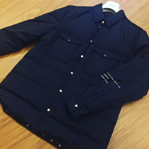 着心地 の良い 2021秋冬 モンクレール MONCLER 2色可選 ダウンジャケット モンクレールブランド 偽物 通販 カジュアルに着こなせるデザイン 豊富なサイズ