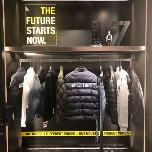 着心地 の良い 2021秋冬 モンクレール MONCLER 2色可選 ダウンジャケット モンクレールブランド 偽物 通販 カジュアルに着こなせるデザイン 豊富なサイズ