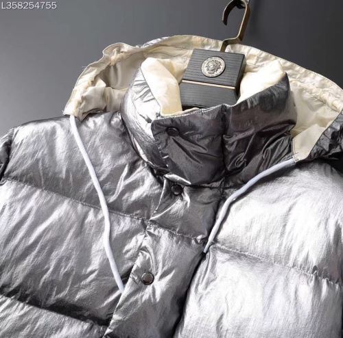 個性的 モンクレールスーパーコピー 激安 ダウンジャケット 2021秋冬 モンクレール MONCLER フードづき 防湿性に優れ 寒さに打ち勝つ   