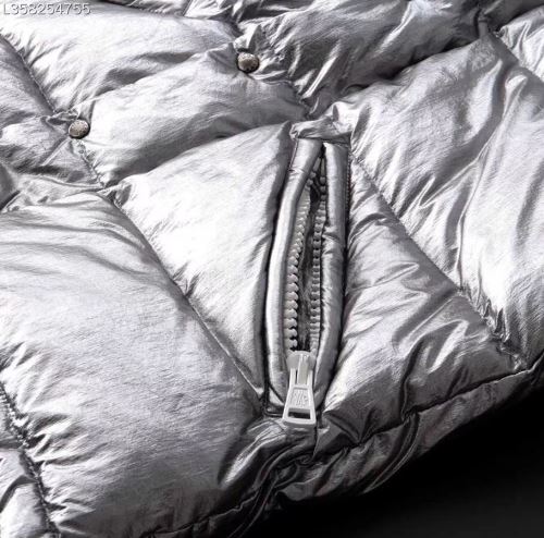 個性的 モンクレールスーパーコピー 激安 ダウンジャケット 2021秋冬 モンクレール MONCLER フードづき 防湿性に優れ 寒さに打ち勝つ   