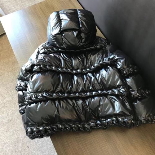 何にでも合わせ易く格好良く決まる 2021秋冬 モンクレール MONCLER ダウンジャケット モンクレールコピーブランド 希少価値大！光沢のある  