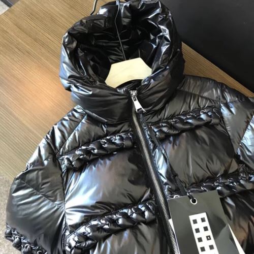 何にでも合わせ易く格好良く決まる 2021秋冬 モンクレール MONCLER ダウンジャケット モンクレールコピーブランド 希少価値大！光沢のある  