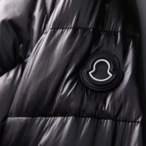 綺麗に決まるフォルム！ 2021秋冬 モンクレール MONCLER ダウンジャケット モンクレールブランドスーパーコピー 2色可選 ワンランク上のアウターウエア 高級感ある 