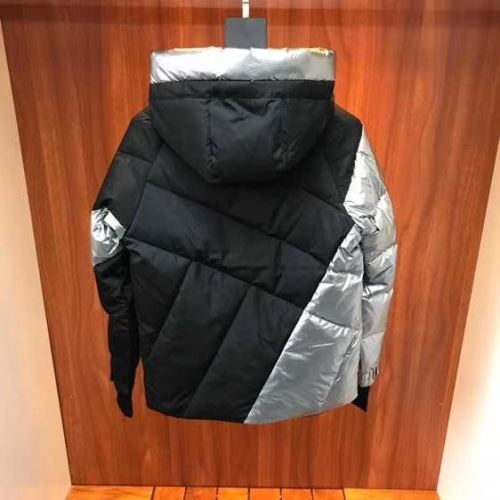 2021秋冬 モンクレール MONCLER ダウンジャケット モンクレールブランド コピー 自信有りの一着 寒い季節にピッタリの一枚 人気商品登場 