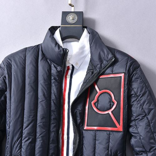 ダウンジャケット モンクレールスーパーコピー 激安 2021秋冬 モンクレール MONCLER 肌触り柔らかく 軽量ダウンジャケット 耐久性のある 