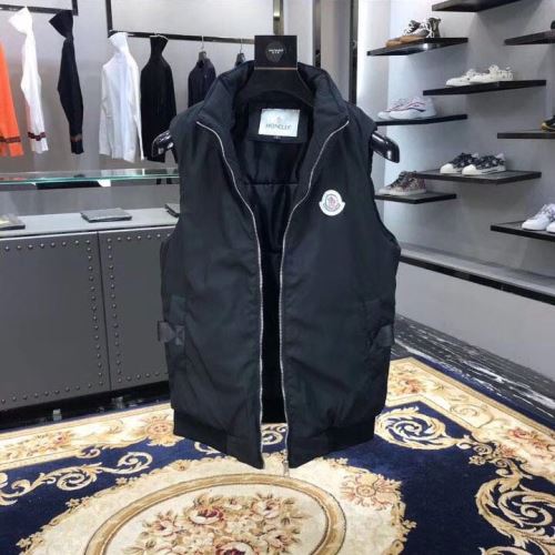 お洒落に魅せる 2021秋冬 モンクレール MONCLER ベスト 綿入れ モンクレールコピーブランド カジュアル・ウエア スタイリッシュなデザイン 