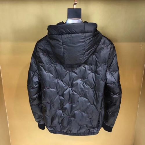 2色可選 オリジナル ダウンジャケット ブルゾン モンクレールブランドスーパーコピー 2021秋冬 モンクレール MONCLER 薄着でも十分過ごせるこの冬絶対に重宝する一着 フードづき