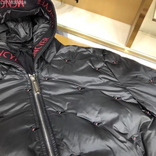 2色可選 オリジナル ダウンジャケット ブルゾン モンクレールブランドスーパーコピー 2021秋冬 モンクレール MONCLER 薄着でも十分過ごせるこの冬絶対に重宝する一着 フードづき