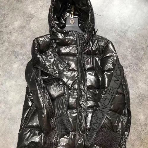 ポップ ダウンジャケット モンクレールコピー フィルパワーの高い 重さを感じず 2021秋冬 モンクレール MONCLER 防湿性に優れ 