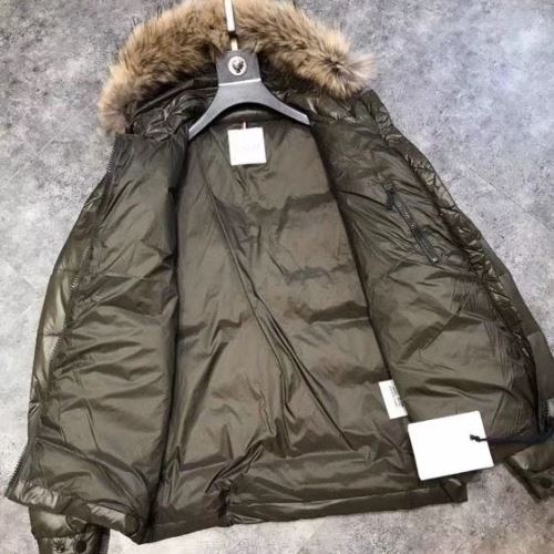 2021秋冬 モンクレール MONCLER モンクレールブランド コピー ダウンジャケット 活用できるアイテム 2色可選 フードづき 保温性を発揮する