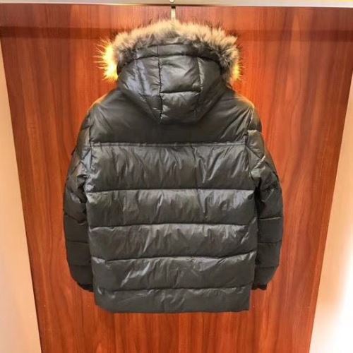 2021秋冬 モンクレール MONCLER モンクレールブランド コピー ダウンジャケット 活用できるアイテム 2色可選 フードづき 保温性を発揮する