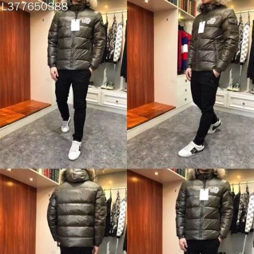 2021秋冬 モンクレール MONCLER モンクレールブランド コピー ダウンジャケット 活用できるアイテム 2色可選 フードづき 保温性を発揮する