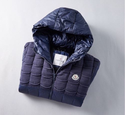 2021秋冬 快適な着心地をキープ モンクレールコピー モンクレール MONCLER 海外限定ライン ダウンジャケット スタイリッシュなデザイン