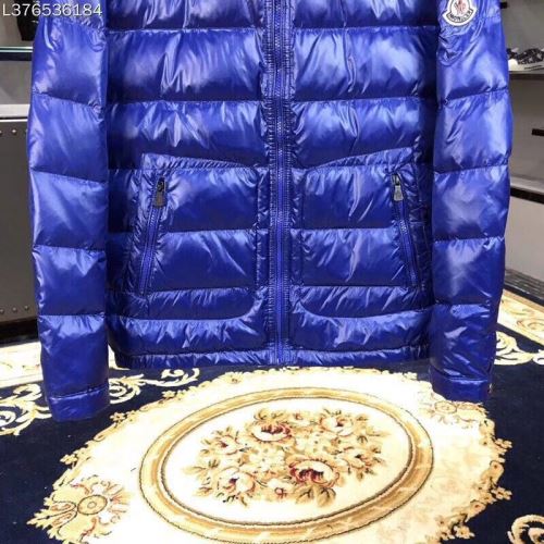 実用性に溢れるアイテム モンクレール偽物ブランド 3色可選 2021秋冬 モンクレール MONCLER ダウンジャケット 重さを感じず 薄着でも十分過ごせるこの冬絶対に重宝する一着 