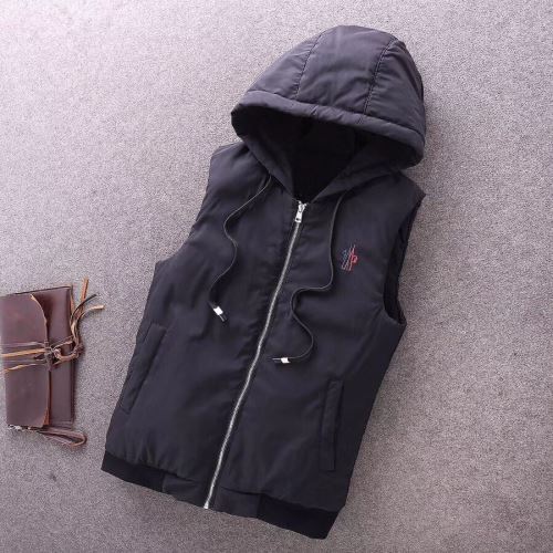 使い勝手が良く ダウンジャケット ベスト 2021秋冬 モンクレールコピー モンクレール MONCLER ショートパンツ 確定となる上品 汚れしにくい 