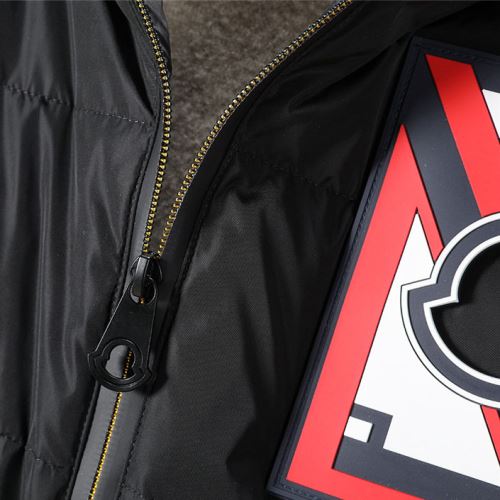 2021秋冬 モンクレール MONCLER モンクレールブランド コピー 長く愛用できる ダウンジャケット 防寒具としての機能もバッチリ 長く愛用できる 