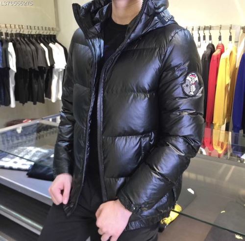 2色可選 ファション性の高い モンクレールブランド 偽物 通販 2021秋冬 モンクレール MONCLER 着心地 の良い ライトダウンジャケット ダウンジャケット