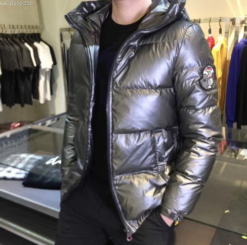 2色可選 ファション性の高い モンクレールブランド 偽物 通販 2021秋冬 モンクレール MONCLER 着心地 の良い ライトダウンジャケット ダウンジャケット