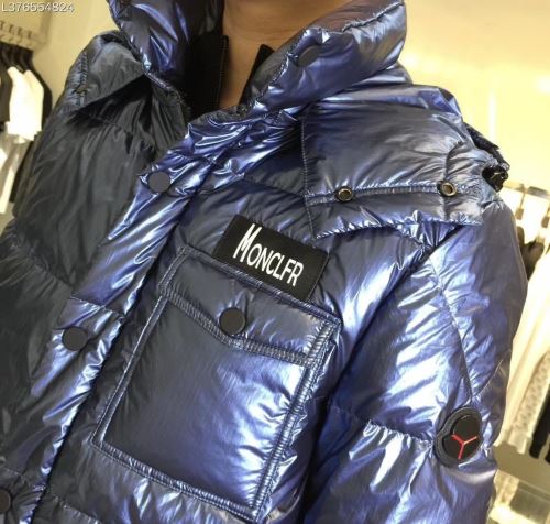 モンクレールスーパーコピー 激安 2021秋冬 モンクレール MONCLER 人気 ランキング 2色可選 ワンランク上のアウターウエア 重さを感じず ダウンジャケット