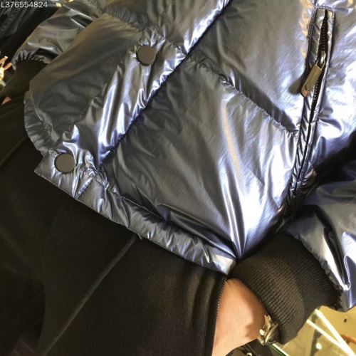 モンクレールスーパーコピー 激安 2021秋冬 モンクレール MONCLER 人気 ランキング 2色可選 ワンランク上のアウターウエア 重さを感じず ダウンジャケット