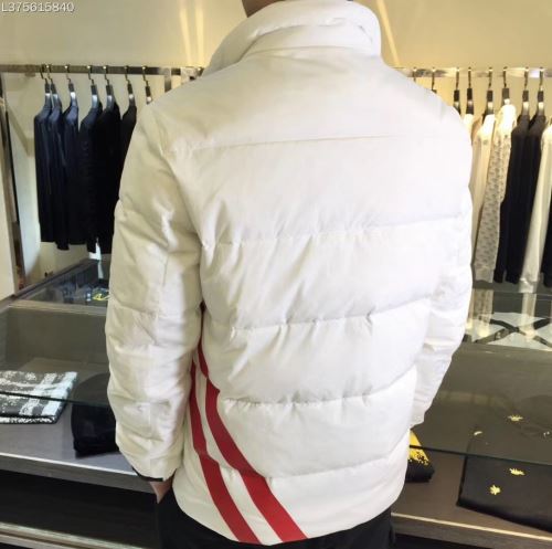 2色可選 ダウンジャケット 2021秋冬 モンクレール MONCLER モンクレールスーパーコピー  おすすめ/オススメ ダウンフェザーを使用した フィルパワーの高い 