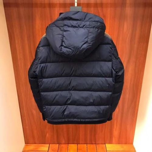 モンクレールスーパーコピー 存在感のある 2021秋冬 モンクレール MONCLER ダウンジャケット 保温効果は抜群 着心地がクセになる 